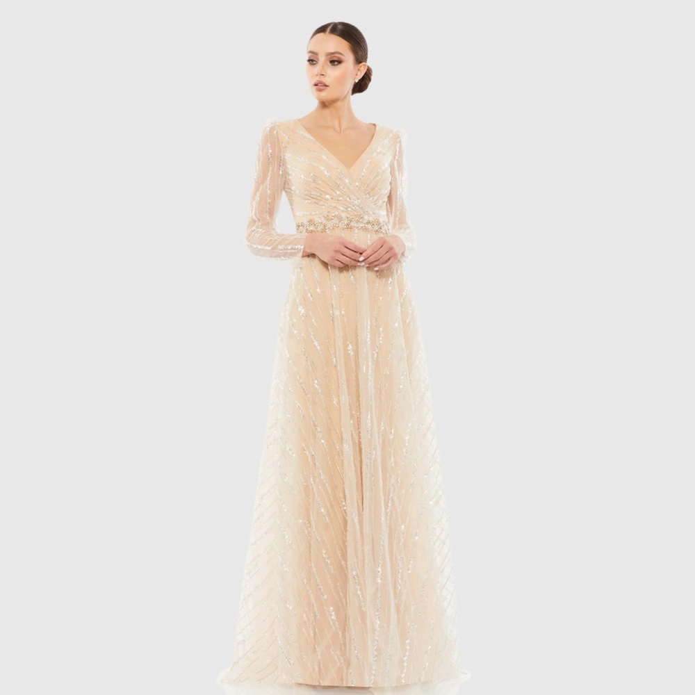 NWT $498 MAC DUGGAL Long Sleeve Gown with Silver Sequin DRESS PLUS 67859 - Picture 1 of 5